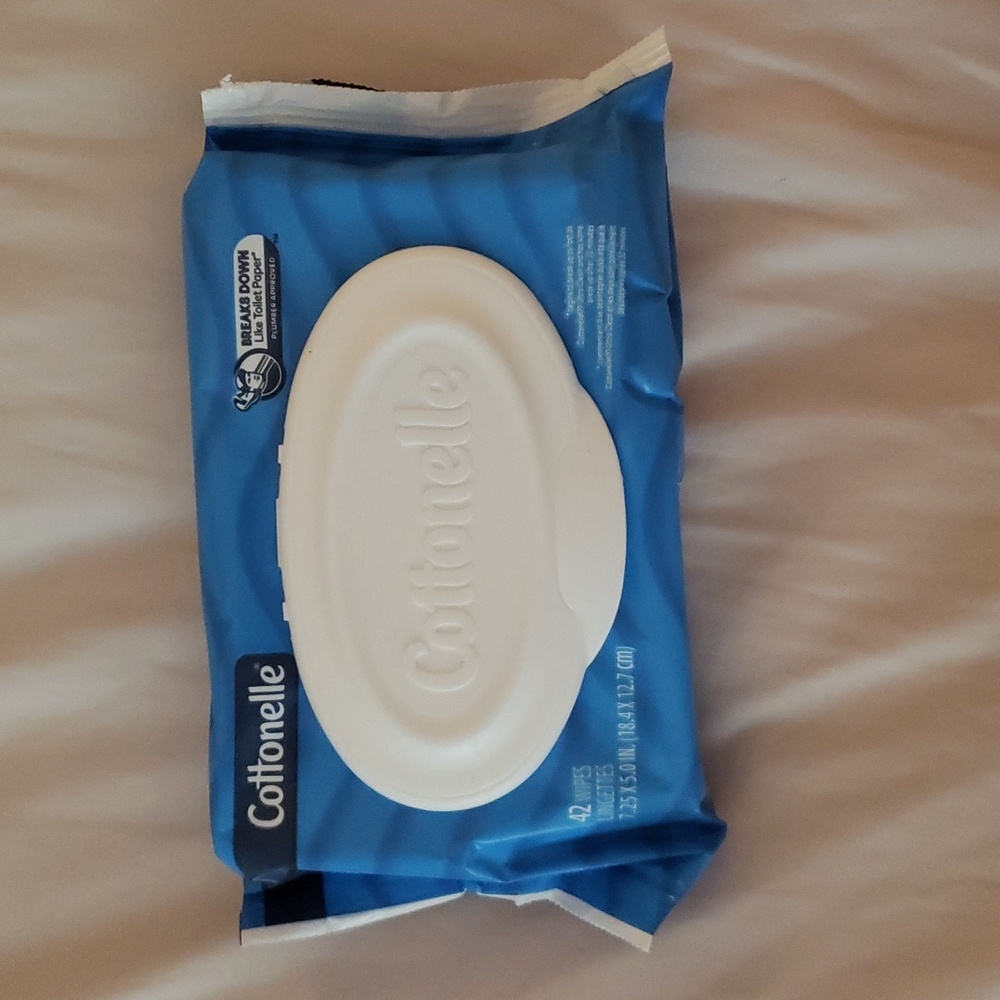 Cottonelle 11 Packs of Flushable Wipes - NWT